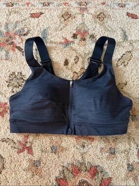 Outdoor Voices Powerhouse Bra, Size M (B/C) Black/charcoal
